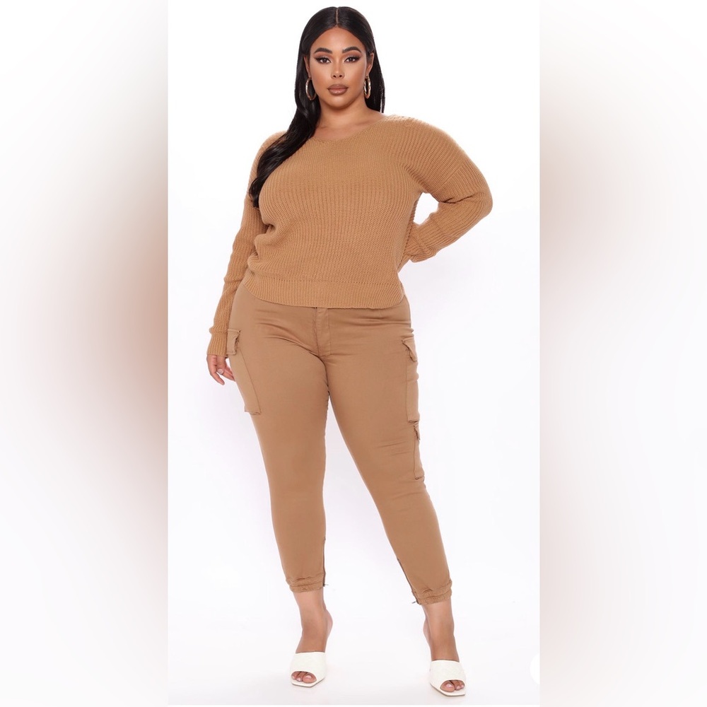 NWT Open-Back Twist Knit Top in Camel - Picture 2 of 3